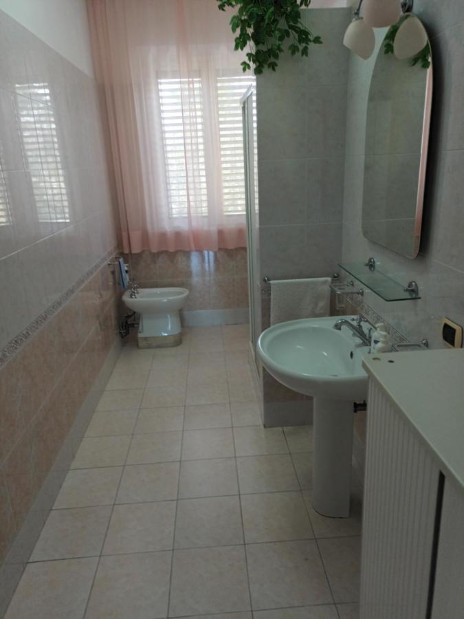 Apartamento La Casa Degli Ippocastani Colonnella Exterior foto