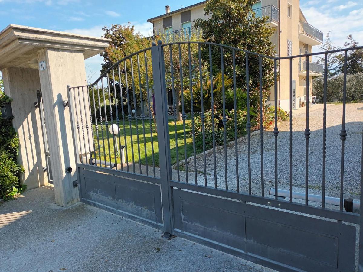 Apartamento La Casa Degli Ippocastani Colonnella Exterior foto